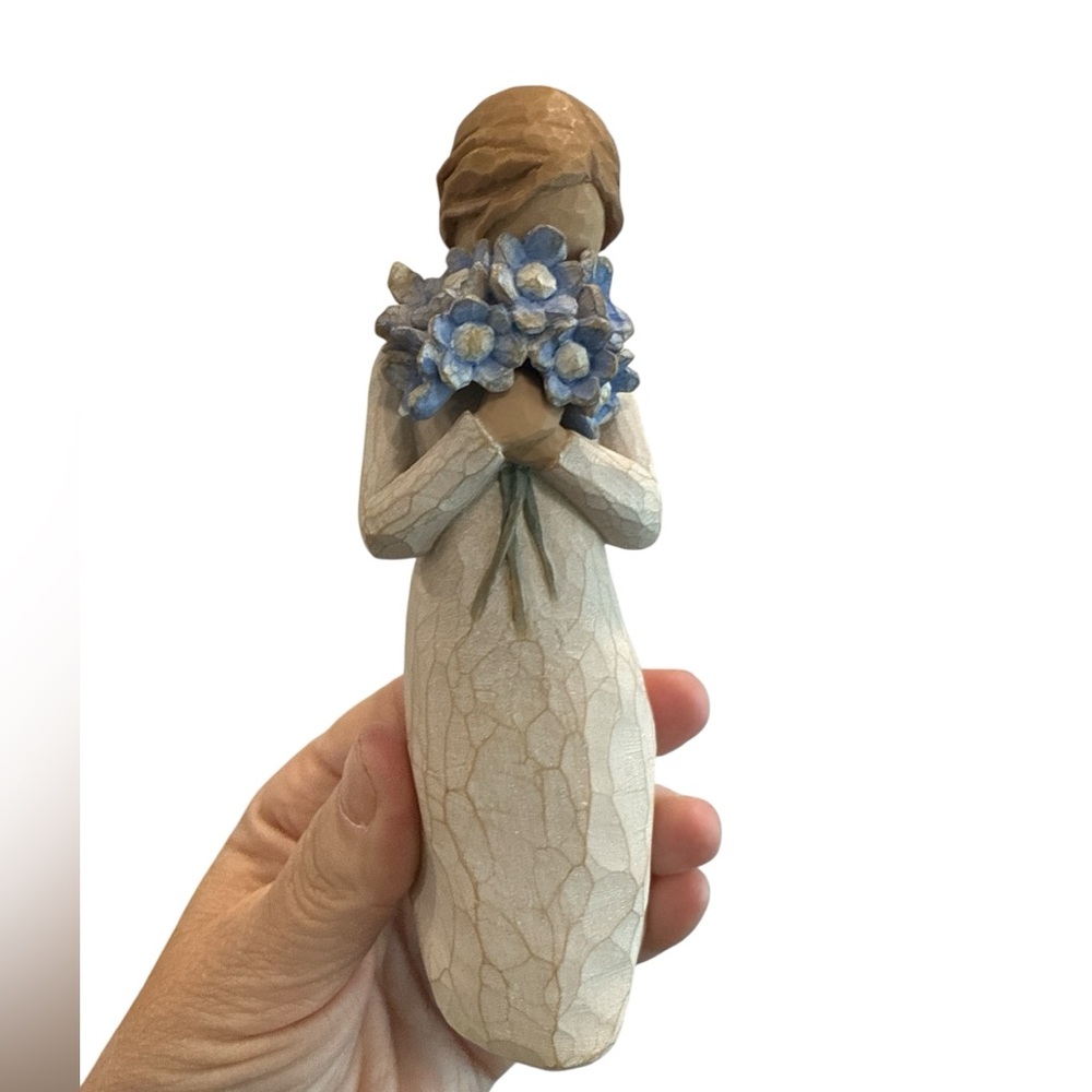Willow Tree® “Forget-me-not” Figurine (2011) by Susan Lordi – DEMDACO ten #5